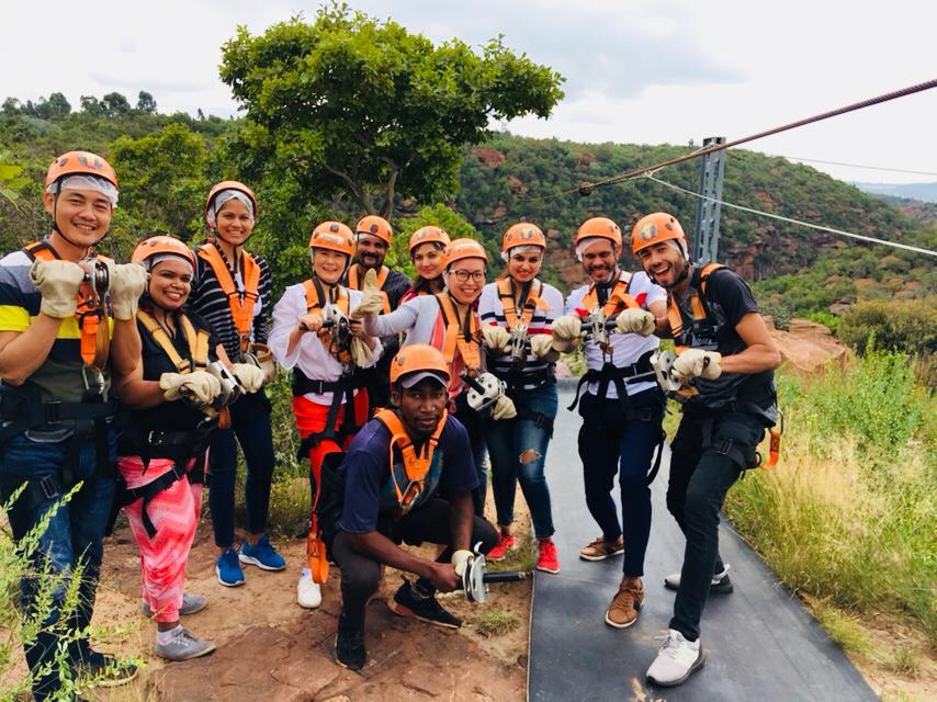 Khách trải nghiệm Zippline tại Nam Phi